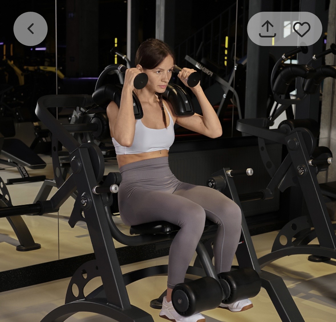 Скручивание на пресс в тренажере Panatta